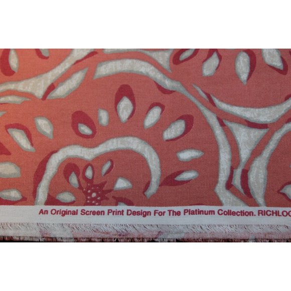 Platinum Collection RICHLOOM Pink White Large Flower Print Fabric Canvas Textile - Picture 4 of 5